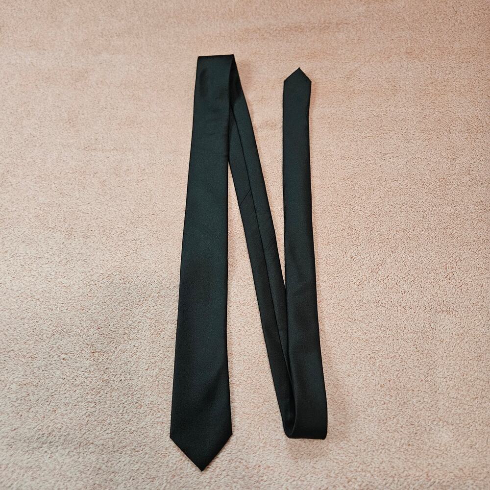 Bespoke New York Solid Black Slim Necktie